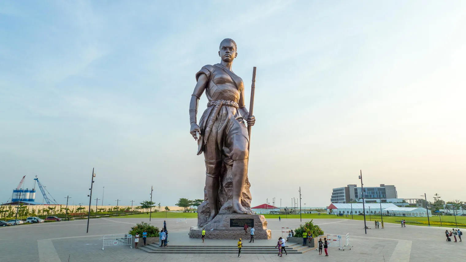 Rue animée à Cotonou